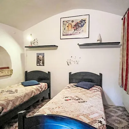 Grotta Dell'edera By Interhome 度假居 Calice Ligure