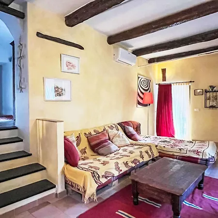 Grotta Dell'edera By Interhome 度假居 *