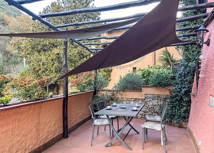 Grotta Dell'edera By Interhome * Calice Ligure